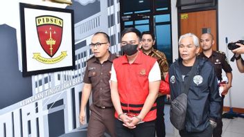 Examined 8 Hours Of KUR Corruption Case At Bank Pelat Merah Ciamis, West Java Prosecutor's Office Immediately Detains FER Suspect