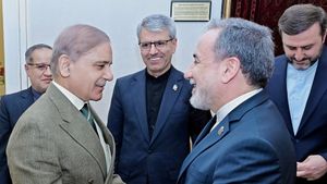 Apresiasi Peran Pakistan, Menlu Iran: Belum Terlihat AS Serius Diplomasi