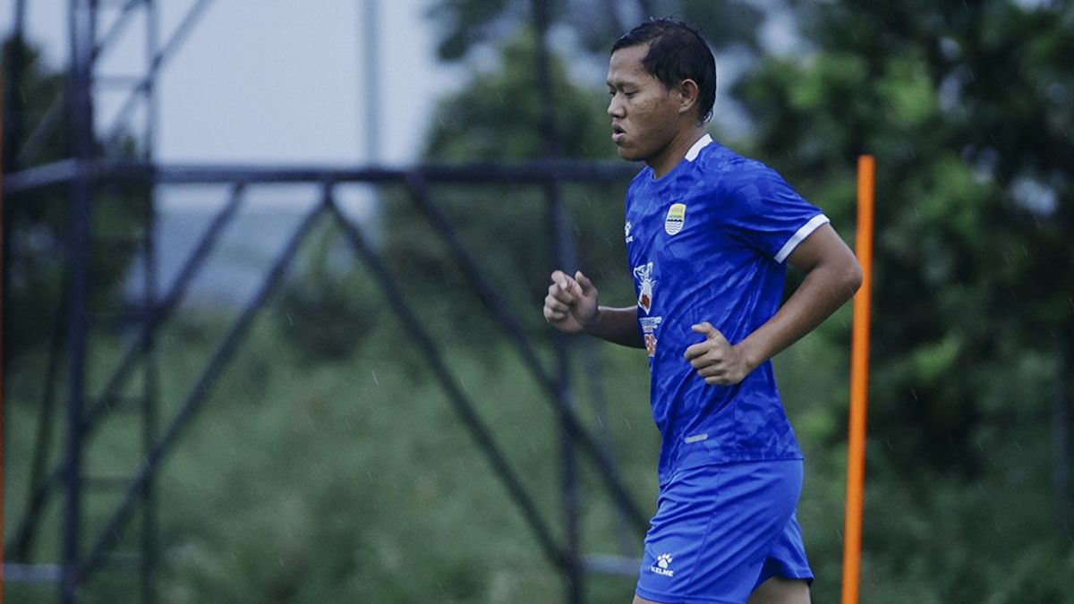 Adam Alis Wanted By Malaysian Police, Will Be Asked For Information On Allegations Of Humiliation By Officials