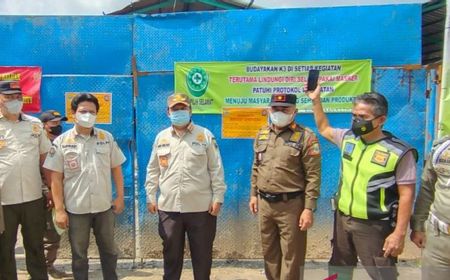 Tidak Mengurus Izin Mendirikan Bangunan, Satpol PP Bekasi Segel Perusahaan Pengelola Limbah