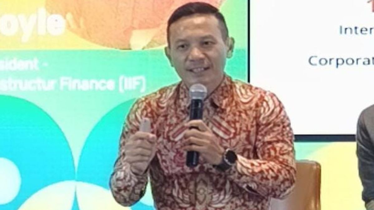 Présent au sein du ministère de l’Énergie et des Ressources minérales, IIF encourage la collaboration gouvernementale et privée dans le développement des énergies renouvelables