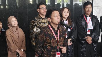 Hadirkan Lesti dan Sammy sebagai Saksi, Ariel NOAH Ungkap Dua Target VISI di Uji Materiil UU Hak Cipta