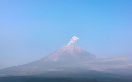 Waspada! Kamis Pagi Gunung Semeru Kembali Lontarkan Abu Vulkanik 1 Km