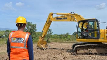 Le ministère de l'Environnement a envoyé 298 équipements lourds pour aider à la reprise après les inondations de la région de Sumatra