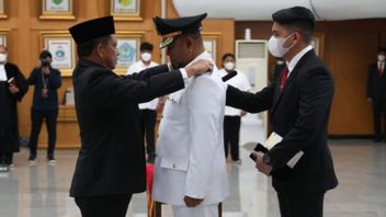 Minister Of Home Affairs Tito Takes Triwarno's Inauguration Expert To Become The Acting Regent Of Jayapura After Lukas Enembe's License For Ill