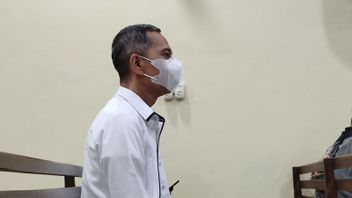 Mantan Rektor Unila Karomani Dituntut 12 Tahun Penjara