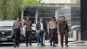 Bupati Pati Sudewo Diduga Patok Tarif Ratusan Juta untuk Jabatan Perangkat Desa  