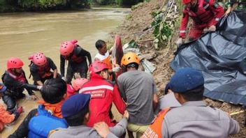 Tim SAR Temukan Satu Korban Tanah Longsor di Maros