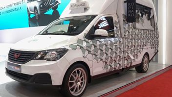 This Wuling Pickup Car Is Modified To Be A Coffee Shop At GIIAS 2023