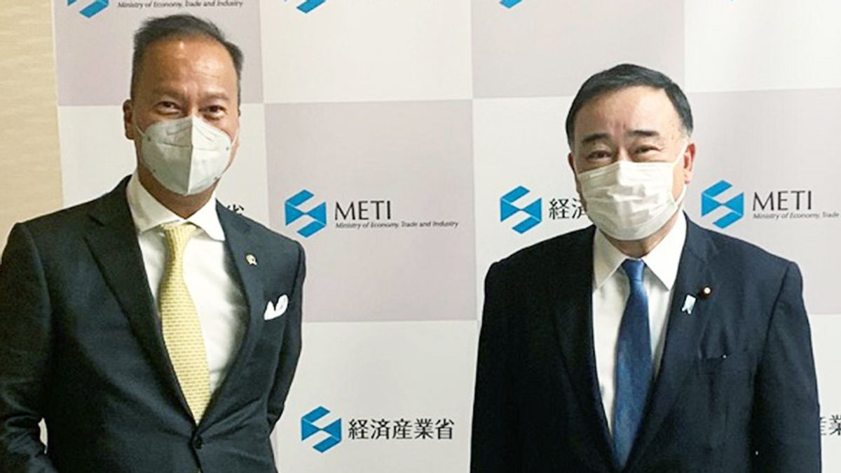 وزير الصناعة أغوس غوميوانغ بنجاح "إعادة" عشرات تريليونات التزامات الاستثمار من اليابان