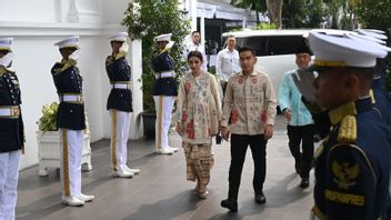 Le vice-président Gibran Sambangi le président Prabowo à la résidence