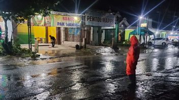 BPBD: Inondations et glissements de terrain ont fermé la route Bandung-Prigi à Trenggalek