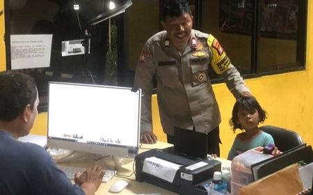 Terlantar di Jalan, Bocah Perempuan Usia 5 Tahun Dibawa ke Panti Sosial Kedoya