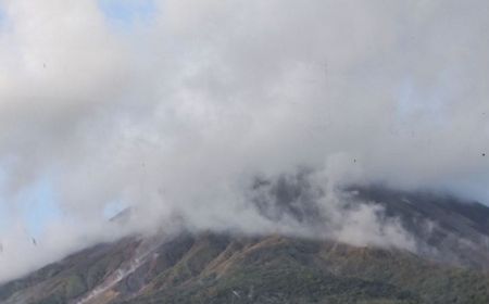 Gunung Karangetang di Sulut Erupsi, Guguran Lava Meluncur ke Kali Kahetang