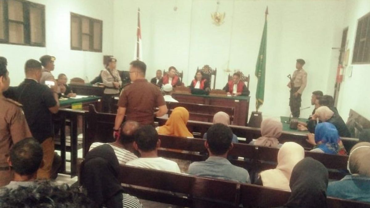 Terdakwa Korupsi Pengadaan Kapal Pemkab SBB Divonis 4,5 Tahun Penjara