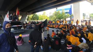 Mahasiswa di Makassar Kembali Demo, Tuntutan Tetap Sama Tolak UU Cipta Kerja