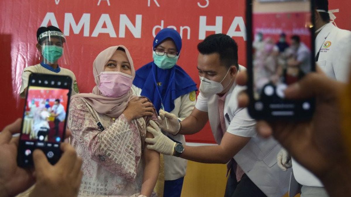 Dozens Of Pekanbaru Health Workers Failed To Give Covid-19 Vaccines, Some Are Not Data To High Tension
