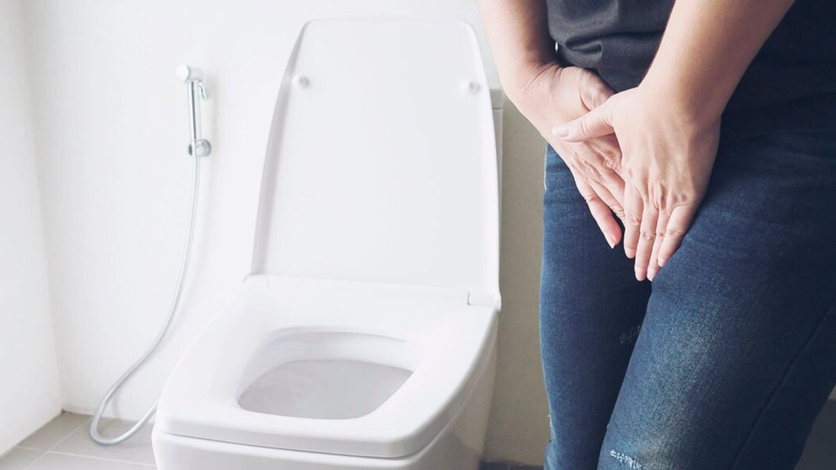 Ketahui 6 Penyebab Urine Berbusa Beserta Solusinya