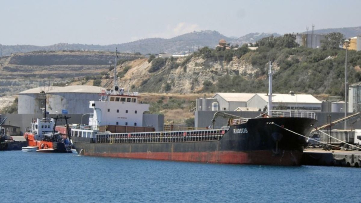 مراقبة السفن الروسية التي تحمل نترات الأمونيوم إلى بيروت
