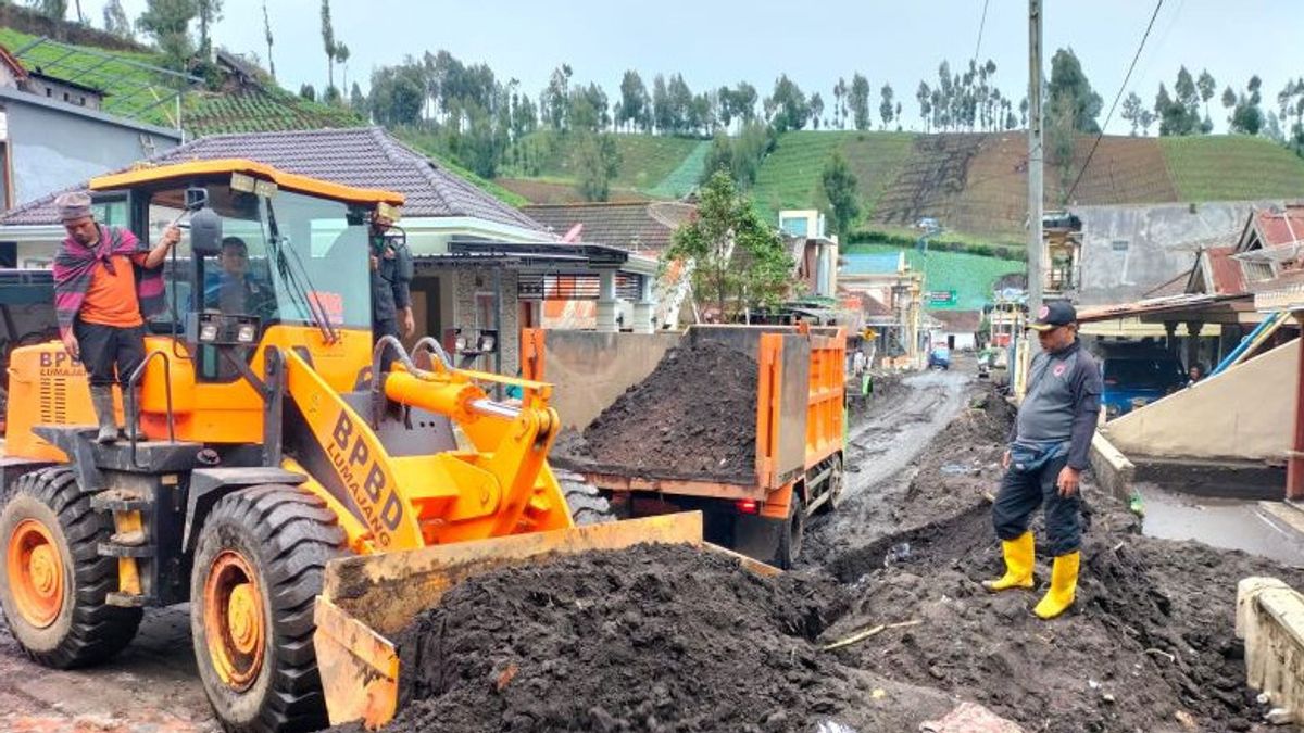Akses Jalan Lumajang-Malang Terdampak Longsor Bisa Dilintasi Lagi