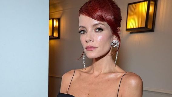 Foto Kaki Lily Allen Laris Manis di OnlyFans, Royalti Musiknya Kalah