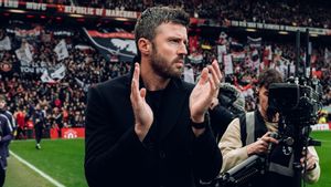 Fakta Man United vs Tottenham: Michael Carrick Pernah Wawancarai Thomas Frank, Kini Jadi Rival