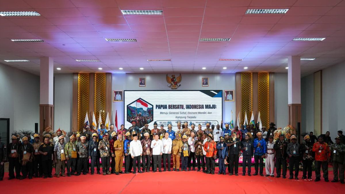 Pemerintah Dorong Percepatan dan Pemerataan MBG Hingga Koperasi Desa di Papua
