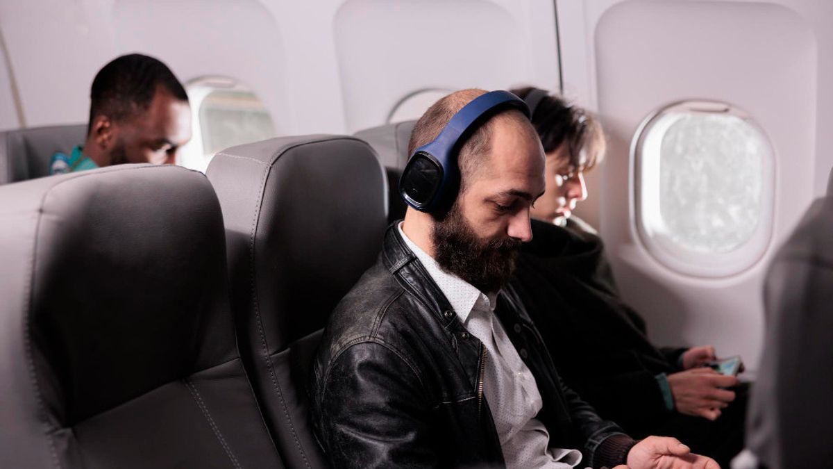 How To Overcome Stomach Soars On The Plane, Don't Panic!