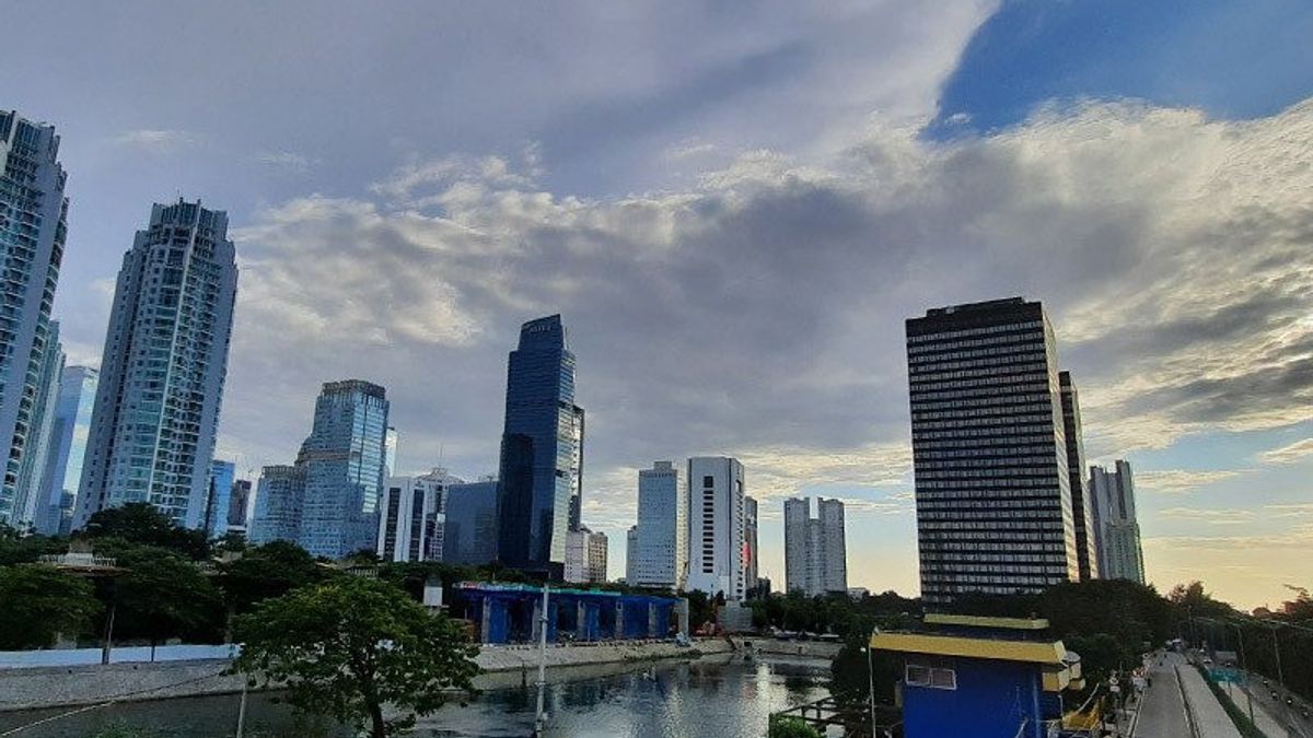 Prakiraan Cuaca BMKG Hari Ini: Bandung Diprediksi Hujan, Jakarta Cerah