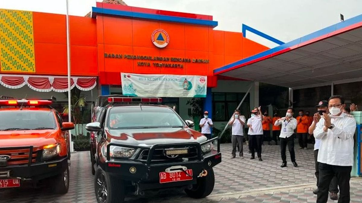 Berita Yogyakarta: BPBD Kota Yogyakarta Kirim Bantuan Masker Hingga Sepatu Bot Ke Lumajang