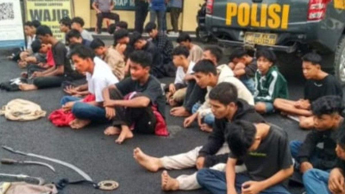 Most Of The Students, 46 Members Of The Motorcycle Gang Were Arrested By Bandarlampung Police In Five Regions