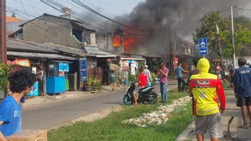Incendie à l’atelier de Cibubur Jaktim, 7 unités de pompier ont été lancées