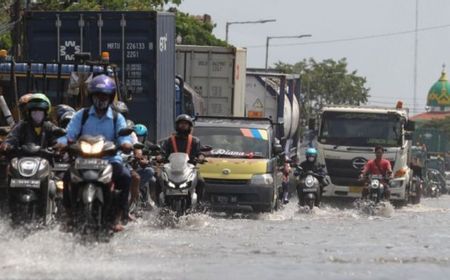 Banjir Rob ‘Hantui’ Kota Surabaya, Dampaknya Kemacetan