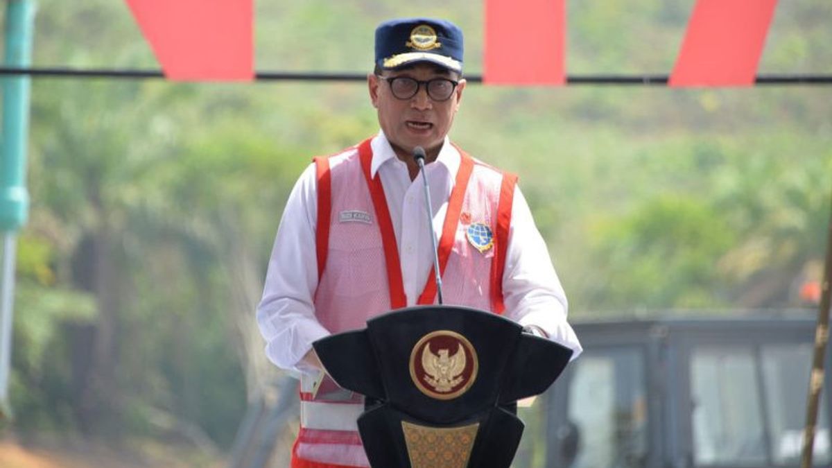 交通部长布迪·卡里亚(Budi Karya)要求航空公司注意偏远地区:不要只是在胖子路线上