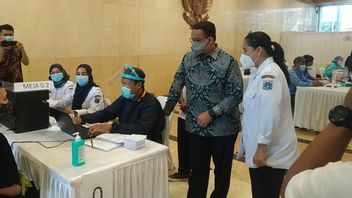 Anies Minta Izin Menkes untuk Vaksinasi Gratis WNA Pencari Suaka di Jakarta