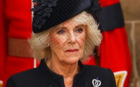 Pakai Bros sebagai Penghormatan, Begini Potret Permaisuri Camilla saat Pemakaman Ratu Elizabeth II