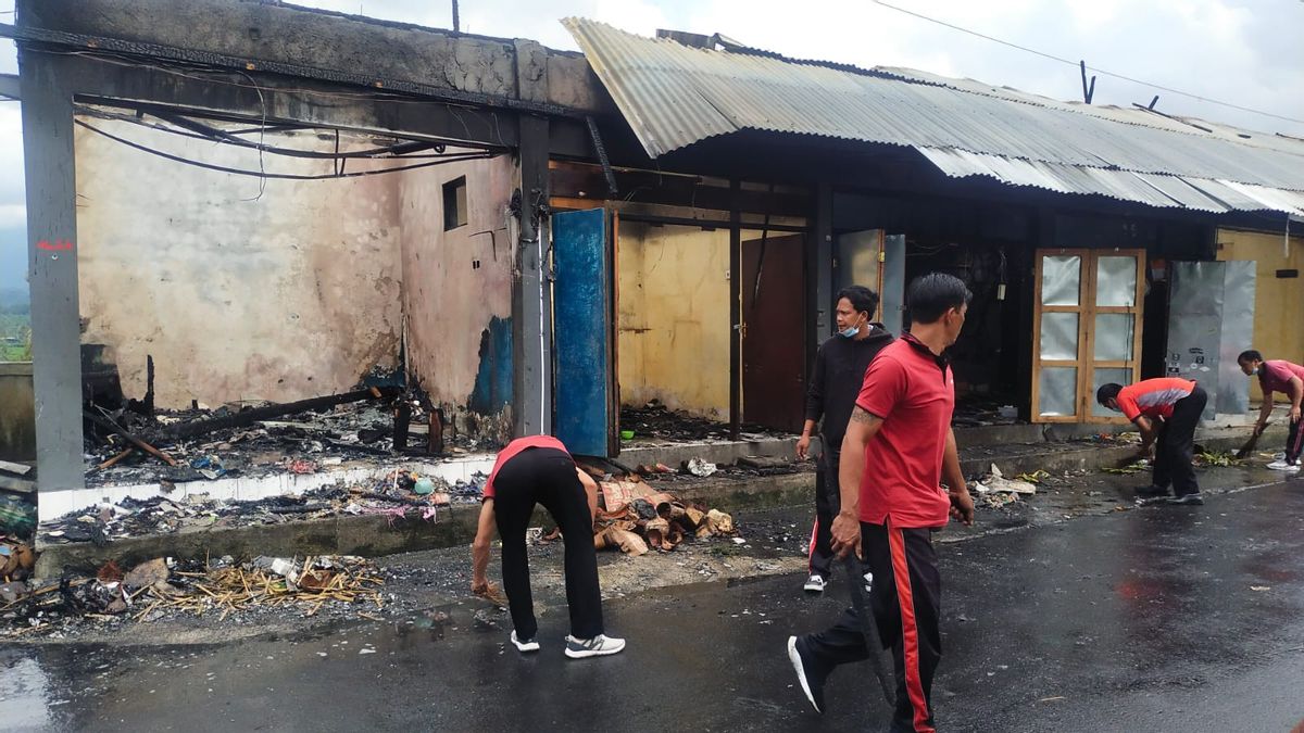Bocah Main Korek Api saat Ayahnya Tuang Bensin, 4 Warung di Badung Ludes Terbakar