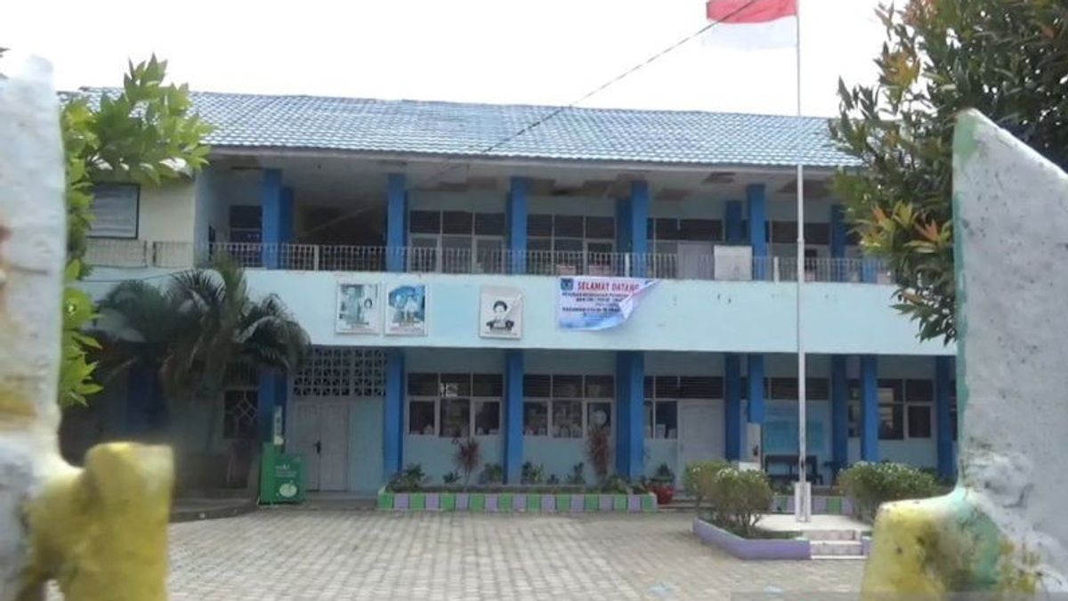 Disdikbud يغلق مدرستين في بالو بعد تعرض الطلاب ل COVID-19