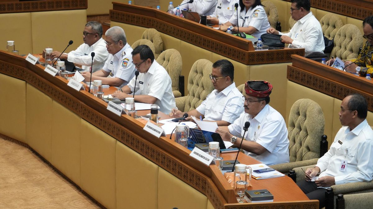 Pjs Gubernur Kaltara شرح استعداد الانتخابات الإقليمية في اللجنة الثانية من DPR