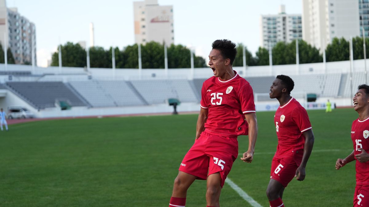 Indra Sjafri passe l’attention de l’Indonésie U-20 au deuxième match de Séoul Earth on Us Cup 2024