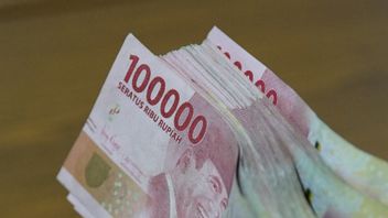 Rupiah Closed Up Thin 15 Points To Rp14,395 Per US Dollar Thursday