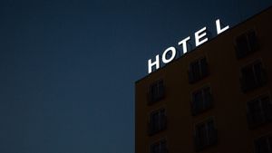 Kasus Positif Harian Tembus 10.000, Hotel Isolasi Mandiri Semakin Penuh