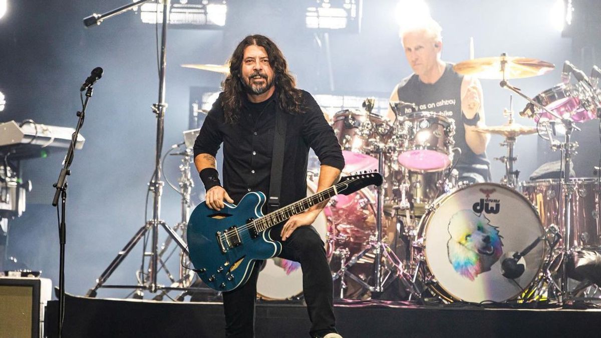 Dave Grohl Alludes To Taylor Swift On Stage, The Diva Pop Attacks Back