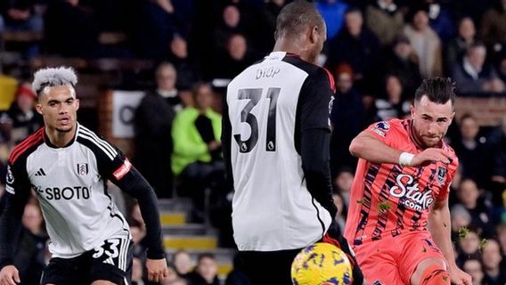 Imbang Lawan Fulham, Everton Tetap Turun ke Zona Degradasi