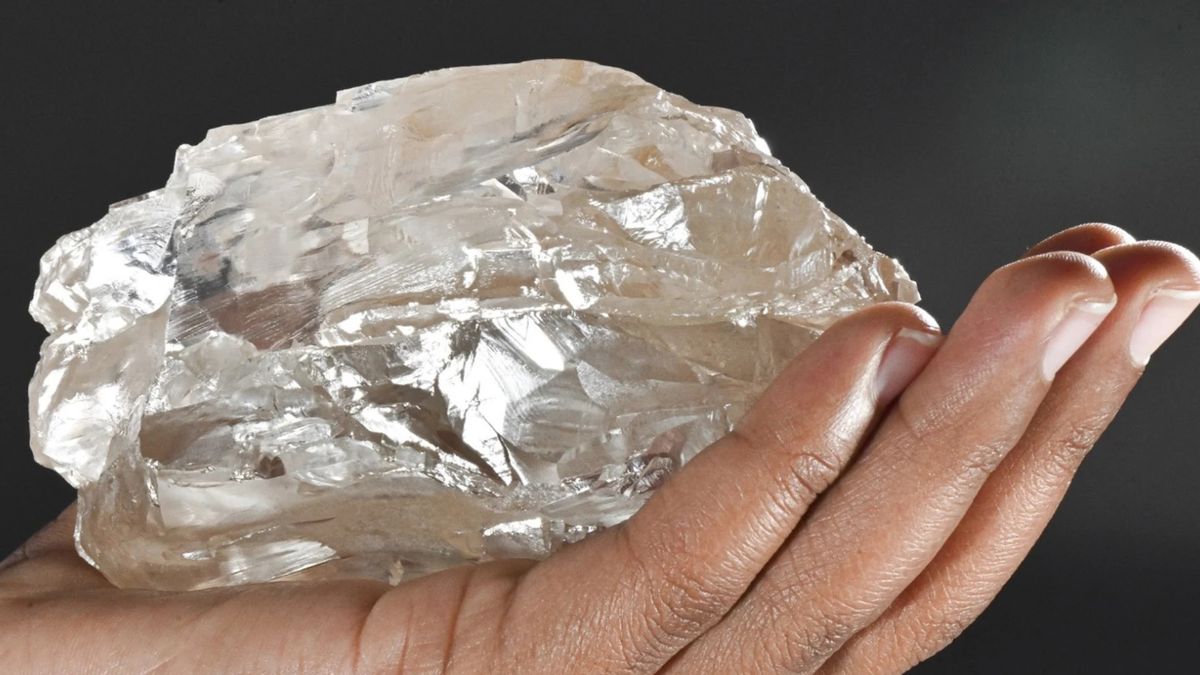 Un diamant de 2 492 carats, le deuxième plus grand du monde, découvert au Botswana