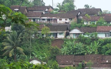 Puluhan Rumah di Desa Kemuning Lor Jember Rawan Longsor