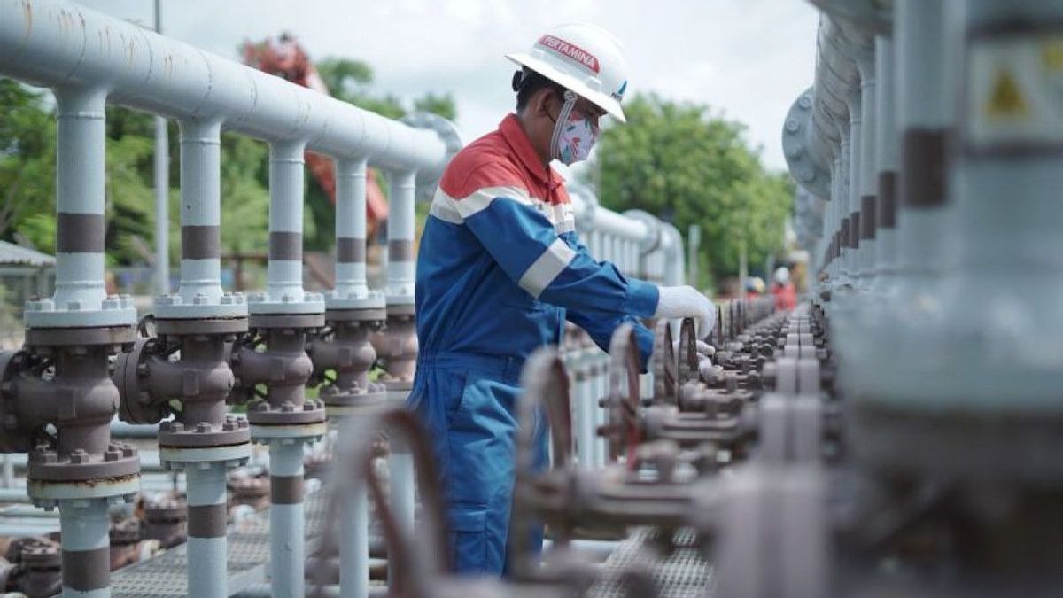 بيرتامينا إيب تسجل إنتاج النفط يصل إلى 27.643 برميل يوميا