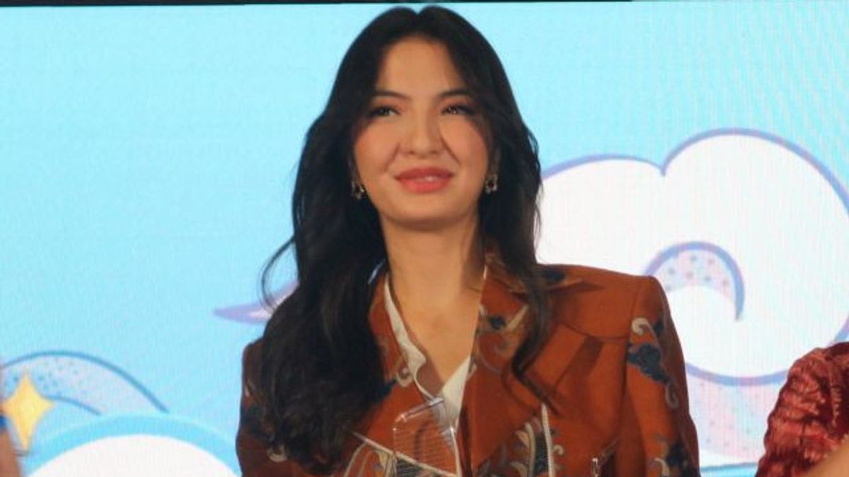 Having A Social Foundation, Raline Shah Chooses To Focus On Education