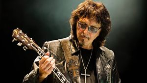 Gitaris Black Sabbath, Tony Iommi Siap Kembali ke Studio