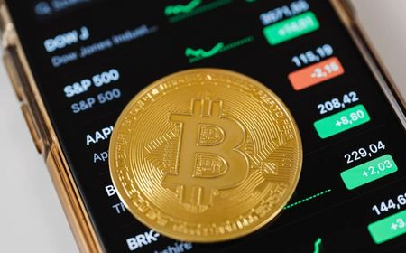 Halving Bitcoin Semakin Dekat, John Bollinger Prediksi BTC Melonjak!